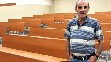 60 Yaşında Üniversite Hayalini Gerçekleştirdi