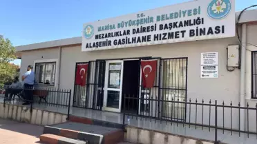 Manisa'da Ağaç Keserken Hayatını Kaybetti