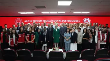 Aile ve Sosyal Hizmetler Bakanı'ndan Muhtarlarla Toplantı