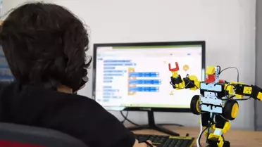 Dijital Dünyada Çocuk Hakları Eğitimi