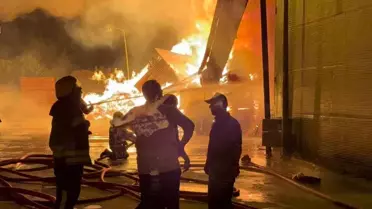 Samsun'da Kereste Fabrikası Yangını: Ekipler Müdahaleye Devam Ediyor