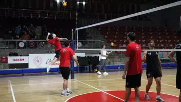 Düzce Belediyesi Voleybol Takımı, Gölcük Belediyespor'u Mağlup Etti