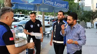 Van'da Zabıta Ekiplerinden Esnafa İkramlı Uyarı