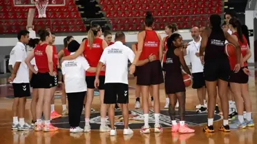 Melikgazi Kayseri Basketbol 14 Oyuncu Transfer Etti