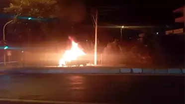 Kuşadası'nda Otomobil Yangını