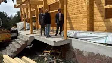 Kars'ta Kütük Ev Projesinde Çalışmalar Hızla Devam Ediyor