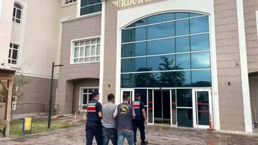 Burdur'da 25 Aranan Şahıs Tutuklandı