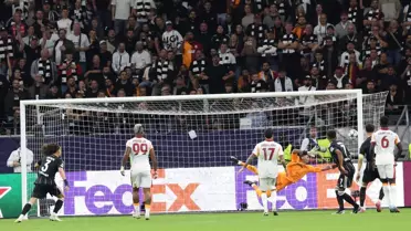 Galatasaray, Frankfurt'a 5-1 Kaybetti!