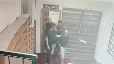 Esenyurt'ta İmam ile Polisi Tartıştı