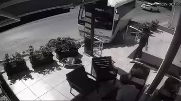 Denizli'de Freni Boşalan Midibüs Facianın Eşiğinden Döndü