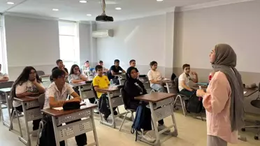 İBB'nin atıl halde bıraktığı merkezde bin 500 öğrenci ders başı yaptı