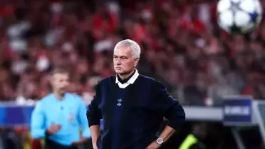 Benfica, Mourinho ile Anlaştı