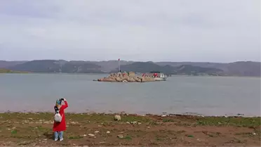 Almus Barajı'nda Su Seviyesi Düşüyor