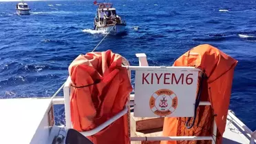 Bodrum'da Arızalanan Tekne Kurtarıldı
