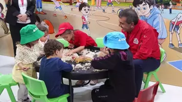 Bakan Tekin TEKNOFEST'te Öğrencilerle Buluştu