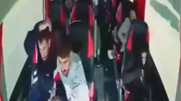Mucur'da Otobüs-Kamyonet Kazası: 10 Yaralı