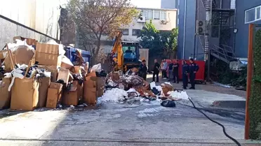 Ataşehir'de Fabrikada Yangın