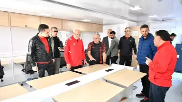 Kayseri'de Mobil Dijital Gençlik Merkezi Tanıtıldı