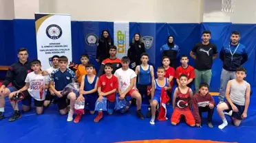 Ardahan'da Gençler İçin Güreş Kursu Açıldı