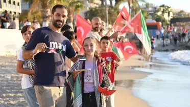 Kuşadası'nda Gazze'ye Destek Etkinliği