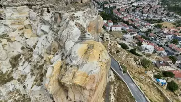 Kapadokya'da Kaya Düşmesi: 3 Ev Tahliye Edildi