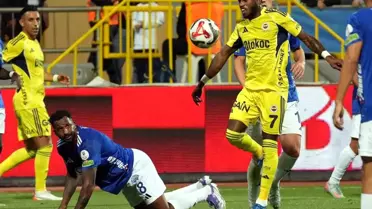 Trendyol Süper Lig: Kasımpaşa: 0 Fenerbahçe: 1 (İlk yarı)