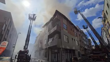 Üsküdar'da Çatı Yangını: İtfaiye Müdahale Etti