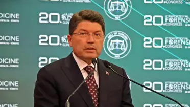 Adalet Bakanı'ndan Gazze Eleştirisi