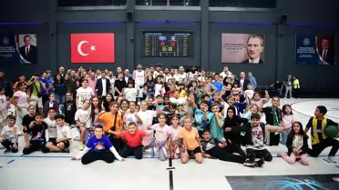 Çayırova Belediyesi Basketbol Takımı, Darüşşafaka Lassa'yı Farklı Yendi