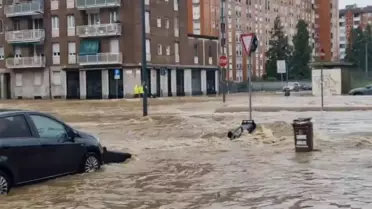 İtalya'da Sel ve Toprak Kayması