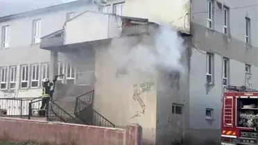 Karayazı'da Eğitim Binasında Yangın