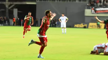 Karşıyaka, Balıkesirspor'u Yenerek Zirveye Çıktı
