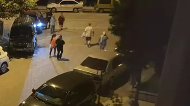 Depremin ardından büyük panik! Halk gece yarısı sokaklara döküldü