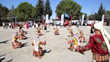 Hatay'da Renkli Türkmen Şenliği Coşkusu