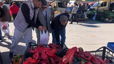 Erzincan'da Kış Hazırlığı: Turşu ve Salça Yapanlar Pazara Akın Ediyor
