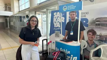 Sakarya Büyükşehir Belediyesi'nden Yeni Öğrencilere Hoş Geldin Karşılama
