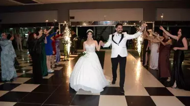 Eşsiz Düğün Takısı: Gelinin Kilosu Kadar Para