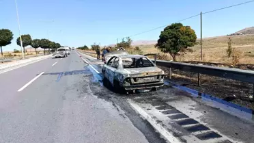 Van'da İran Plakalı Araç Yangını