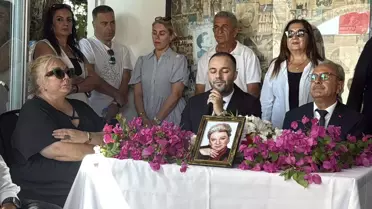 Zeki Müren Bodrum'da dualarla anıldı