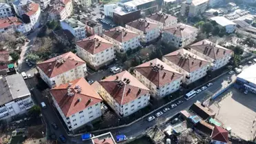 Fatih'te riskli yapılar yerini güvenli konutlara bırakıyor