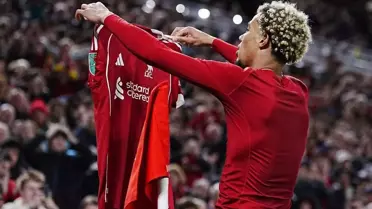 Formasını çıkarıp kırmızı görmüştü, Liverpool, Ekitike'ye cezayı kesti