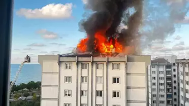 Ordu'da 7 Katlı Binanın Çatı Katında Yangın