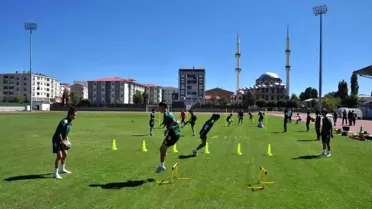 Yüksekova Spor, Trabzonspor Maçı Hazırlıklarını Kars'ta Yapıyor