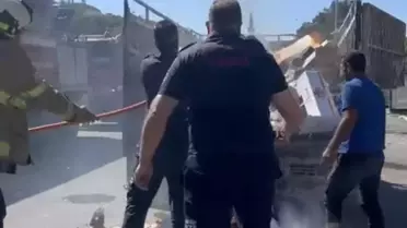 Yangın Töreni Durdurdu
