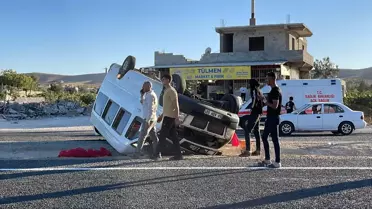 Şanlıurfa'da Minibüs Devrildi, 20 Yaralı