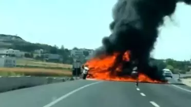 Bismil'de Seyir Halindeki Kamyonet Yandı