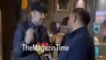 İşte gazetecinin Nejat İşler'e kafa attığı an