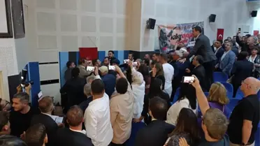 CHP Kongresinde Kavga Çıktı