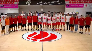 İzmir Derbisi: Aliağa Petkimspor ve Karşıyaka Kapışıyor