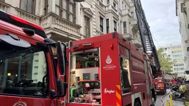 Beyoğlu'nda Otelde Yangın Kontrol Altına Alındı